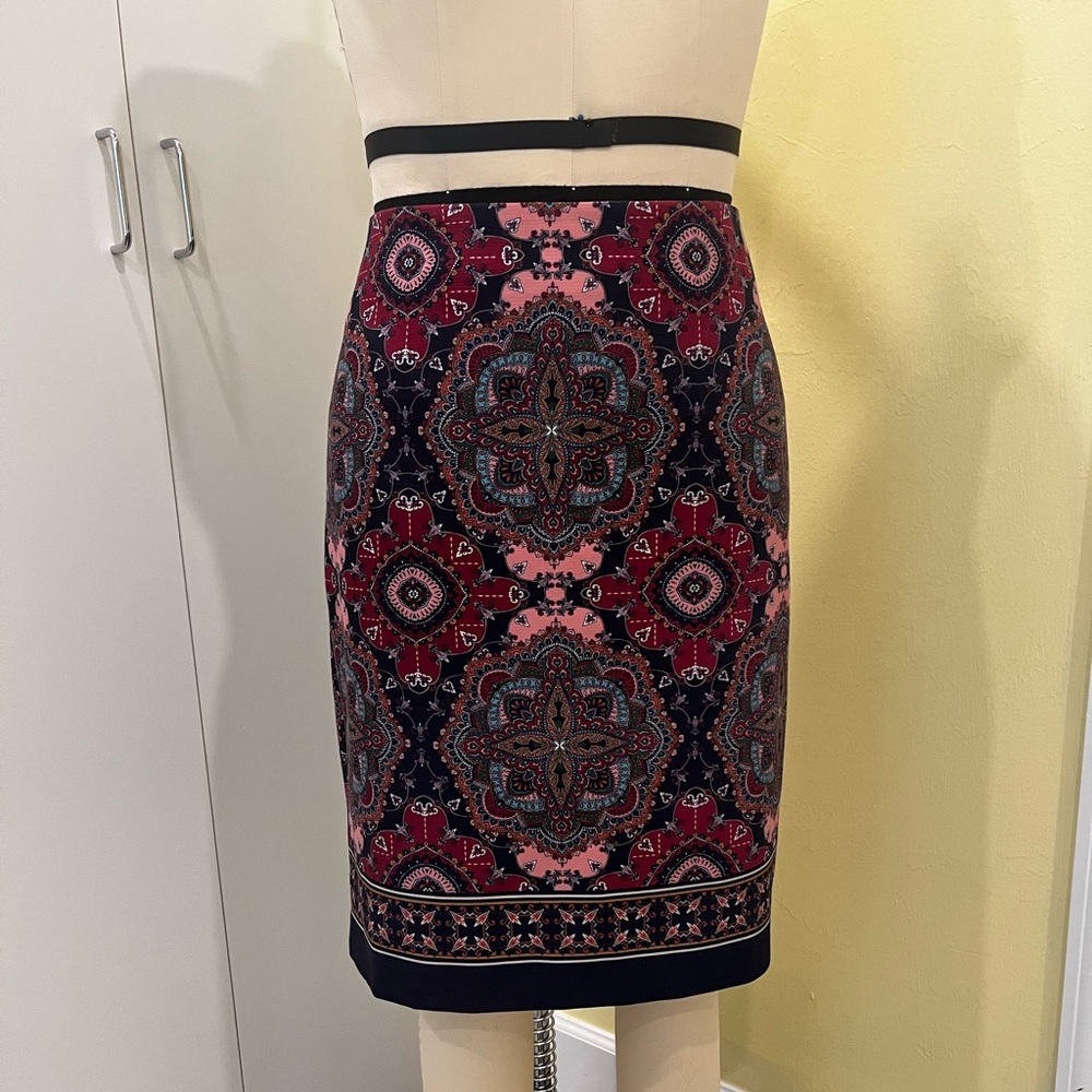 Talbots Elegant Patterned Skirt - Pink and Navy